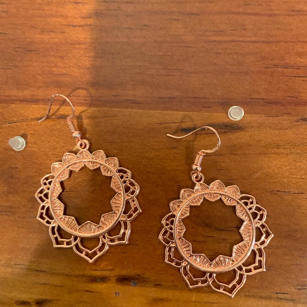 Copper mandala earrings 🌸 - Picture 2 of 2